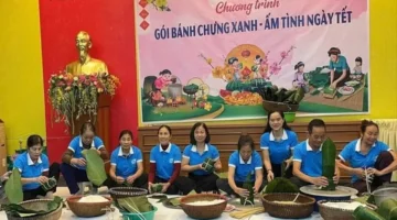 طقوس قرية ثاتش ثات.. سر تحضير كعكات الأرز الخضراء بمناسبة عيد تيت الفيتنامي